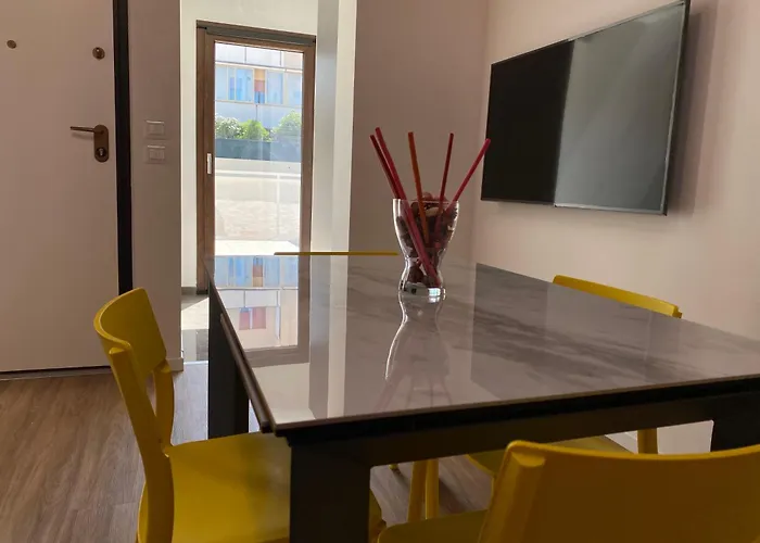 Levante Flat - 100 M From The 公寓